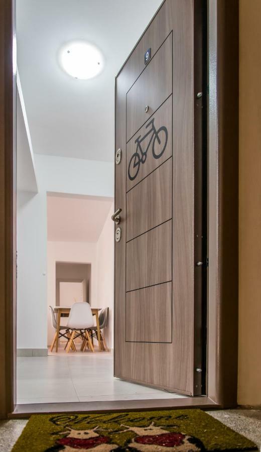 Bike-Friendly Apartment Timisoara Exterior photo